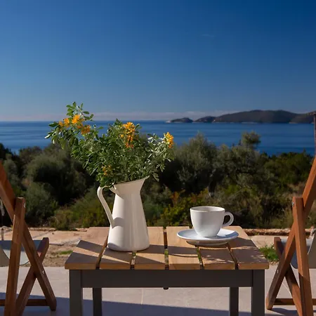 Elyane Near Ammoussa Beach Villa Evgiros